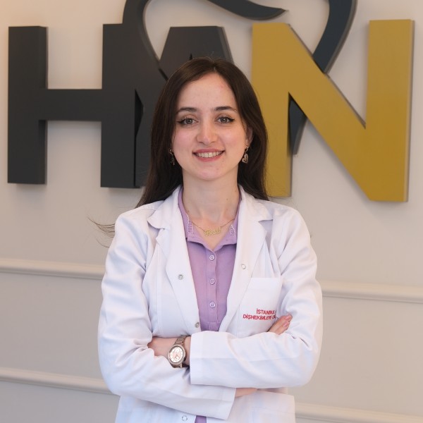 Dt. Betül Soran